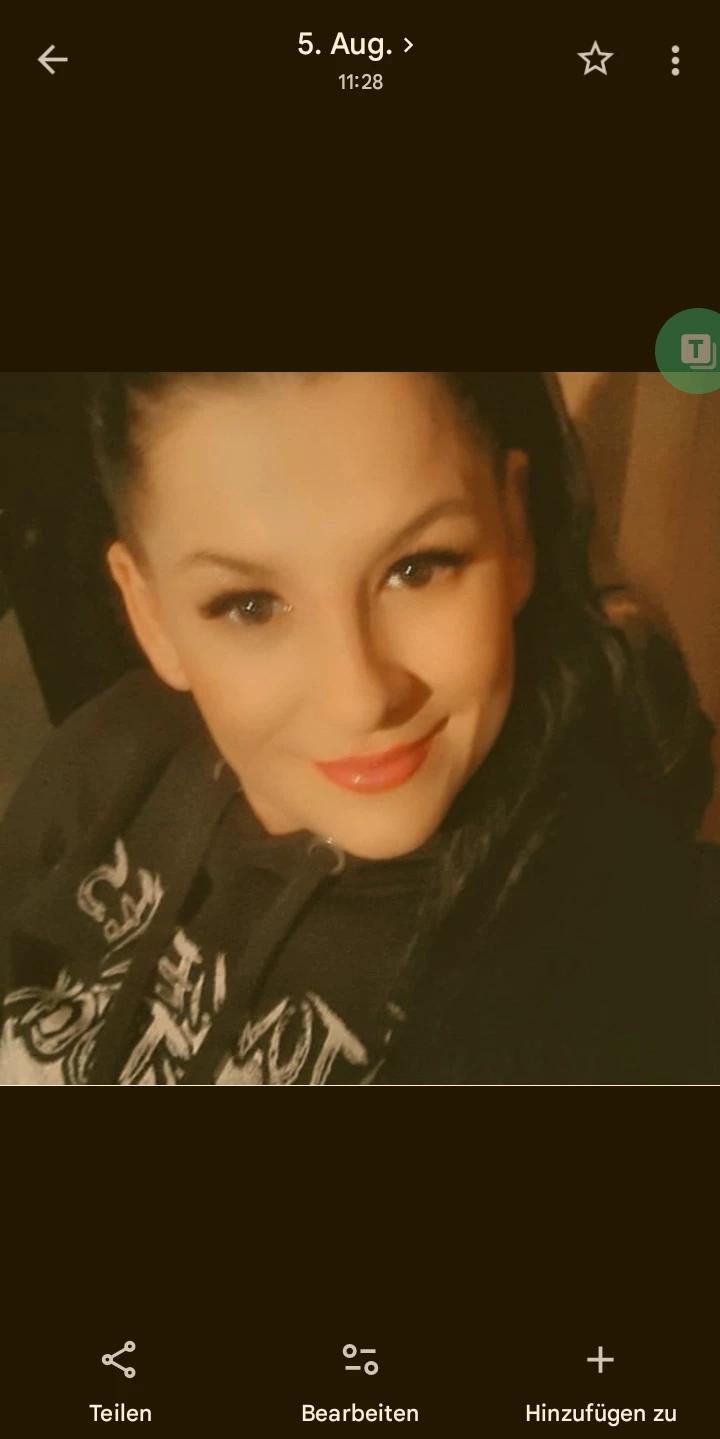 Angela Schneider thumbnail
