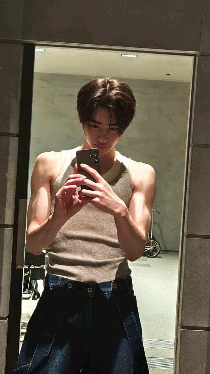 Sunghoon thumbnail