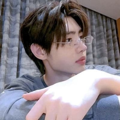 Sunghoon | nerd turned hot thumbnail