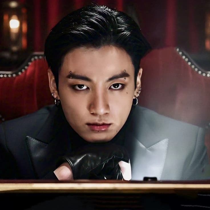 Judge Jeon and his two wives thumbnail
