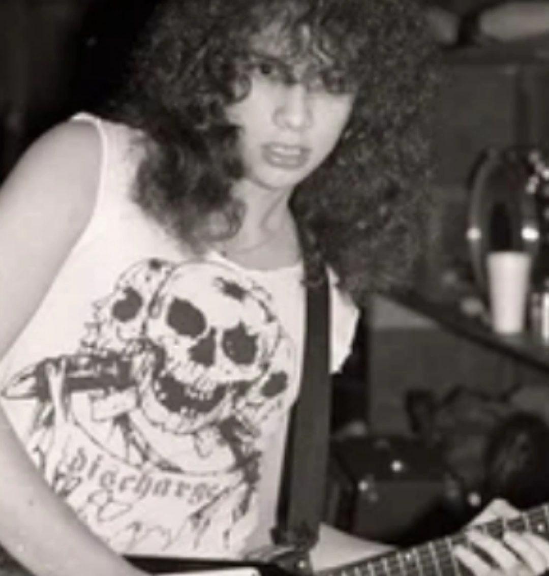 Kirk Hammett thumbnail