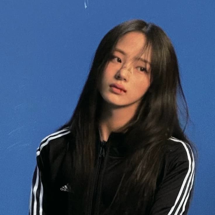 Kim Minji. thumbnail