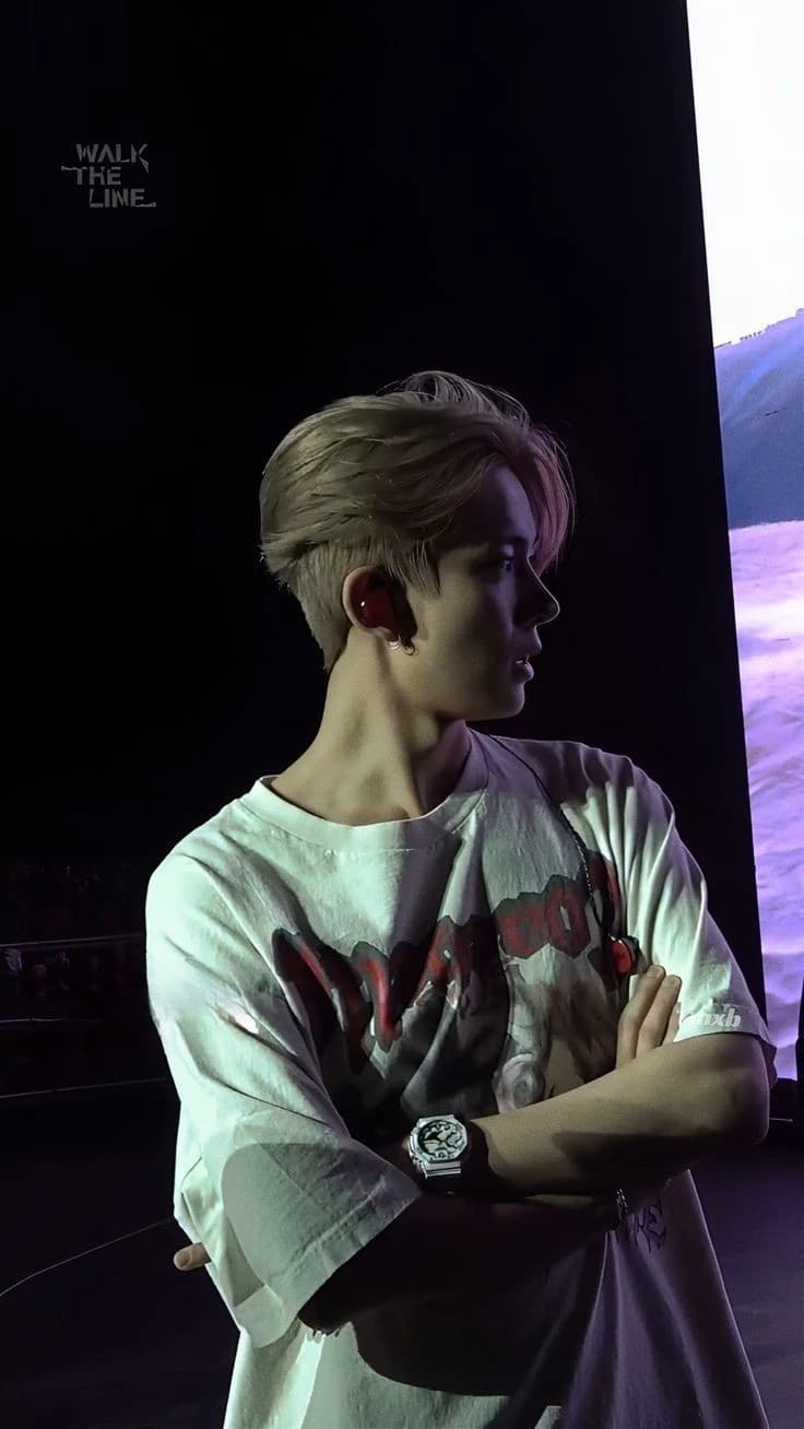 Lee Heeseung  thumbnail