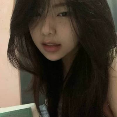 Chloe thumbnail