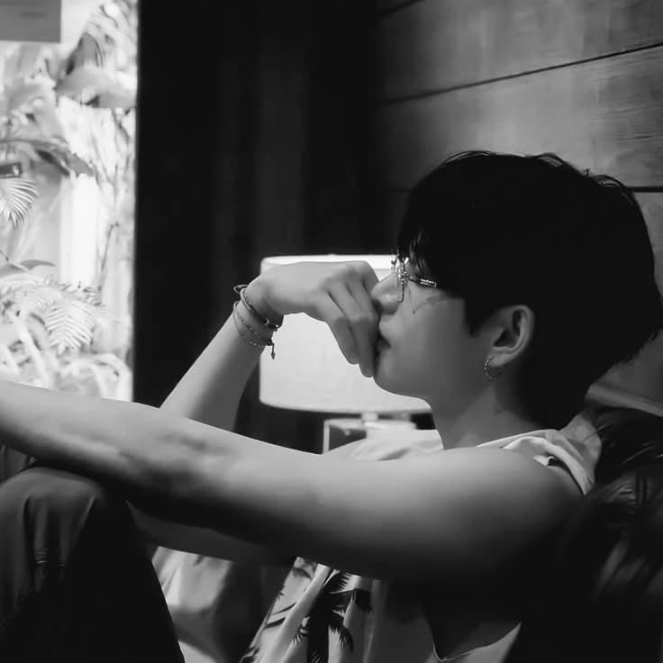 Kim Taehyung thumbnail