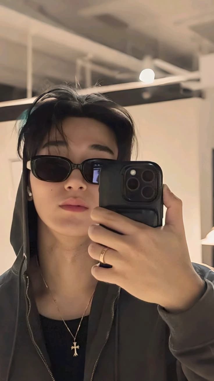 Choi San thumbnail