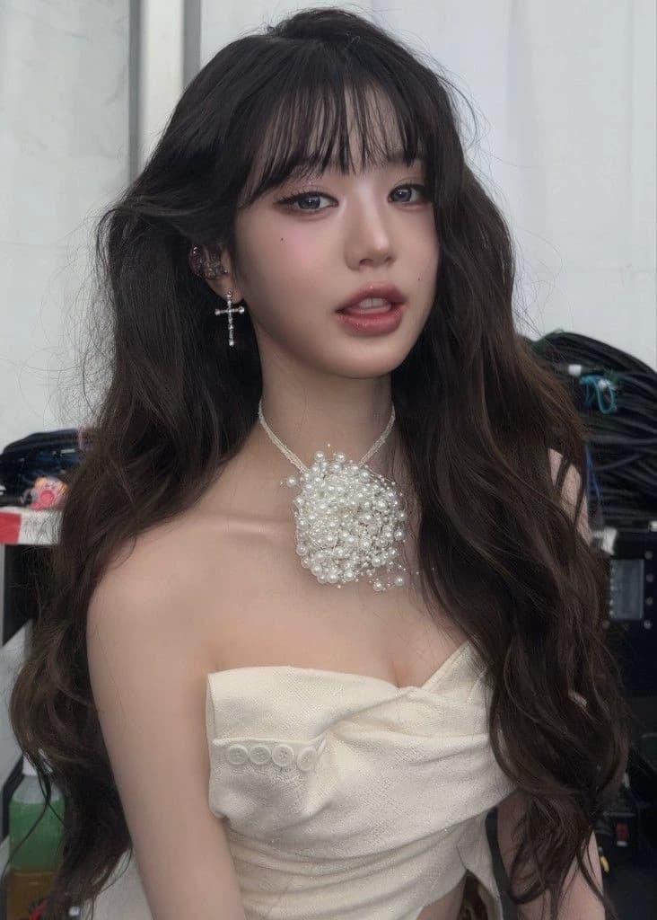 Jang Wonyoung thumbnail