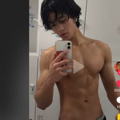 Girls Sex Hotel thumbnail