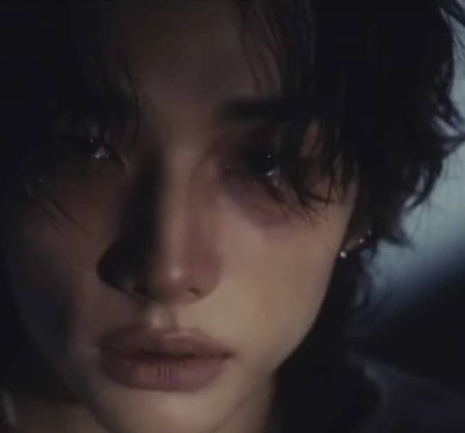 Hyunjin thumbnail