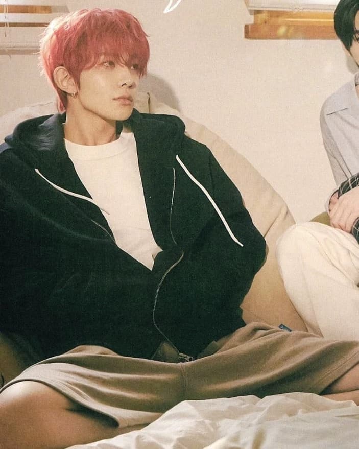 Lee Heeseung  thumbnail