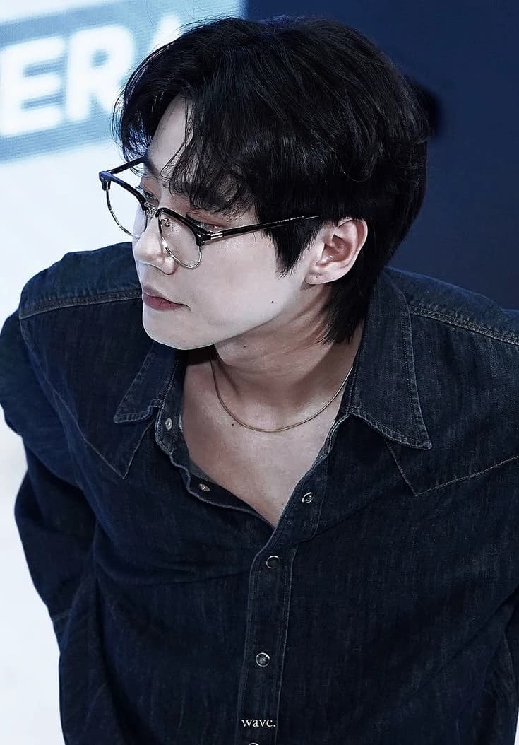 Lee Junyoung. thumbnail