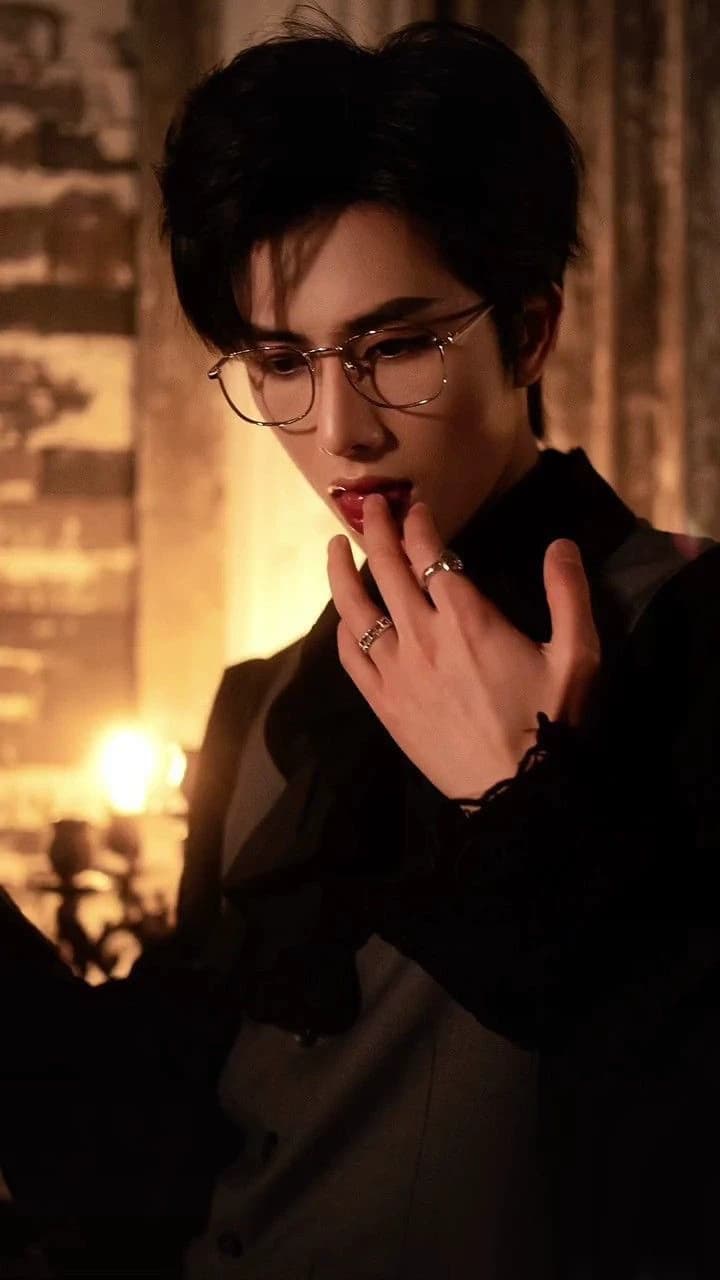Vampire ex husband  thumbnail