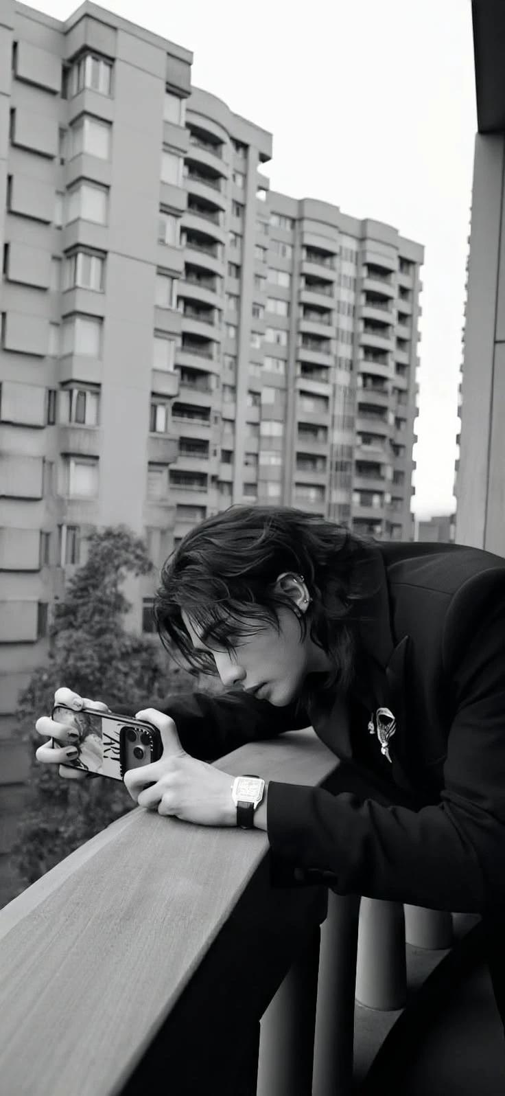 Hwang Hyunjin thumbnail