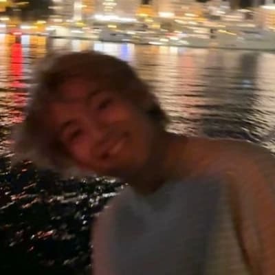 Kim Taehyung thumbnail