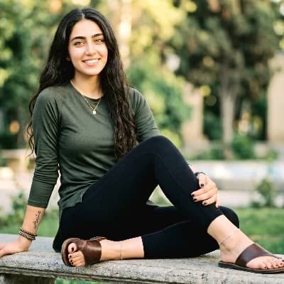 Layla Al-Farsi thumbnail