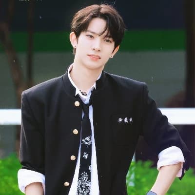 Lee Heeseung thumbnail