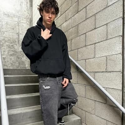 Rylan Thorne thumbnail