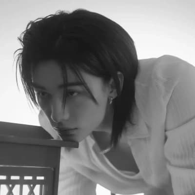 Hyunjin thumbnail