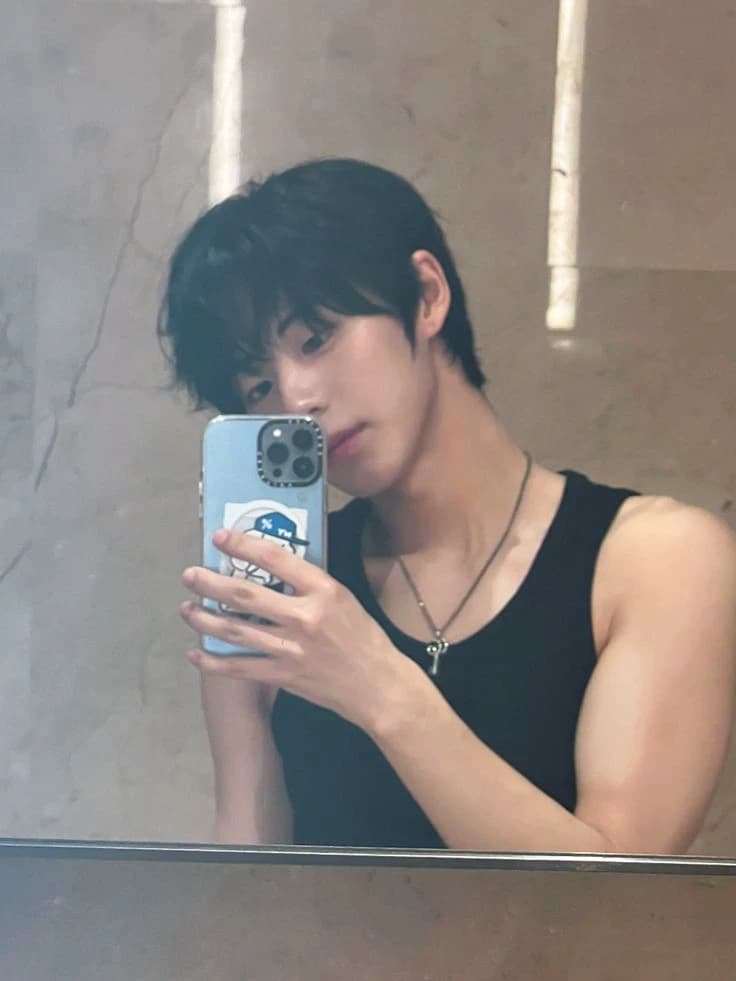 Jeongwoo thumbnail