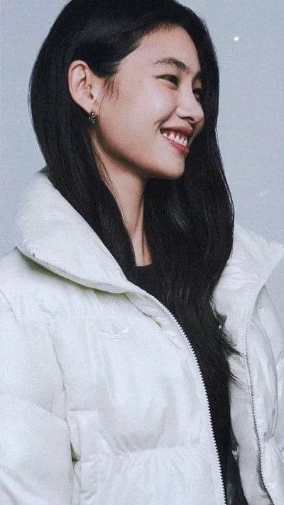Jung Hoyeon thumbnail