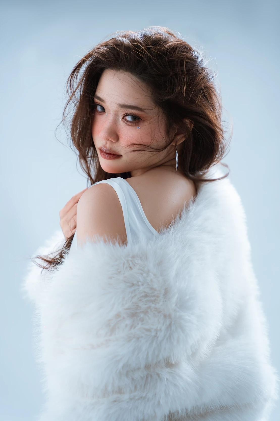 Call Girls In Chandni Chowk Metro 8076052719 Escorts ServiCe In Delhi Ncr thumbnail
