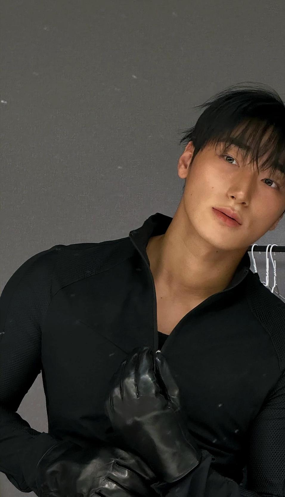 Choi San thumbnail