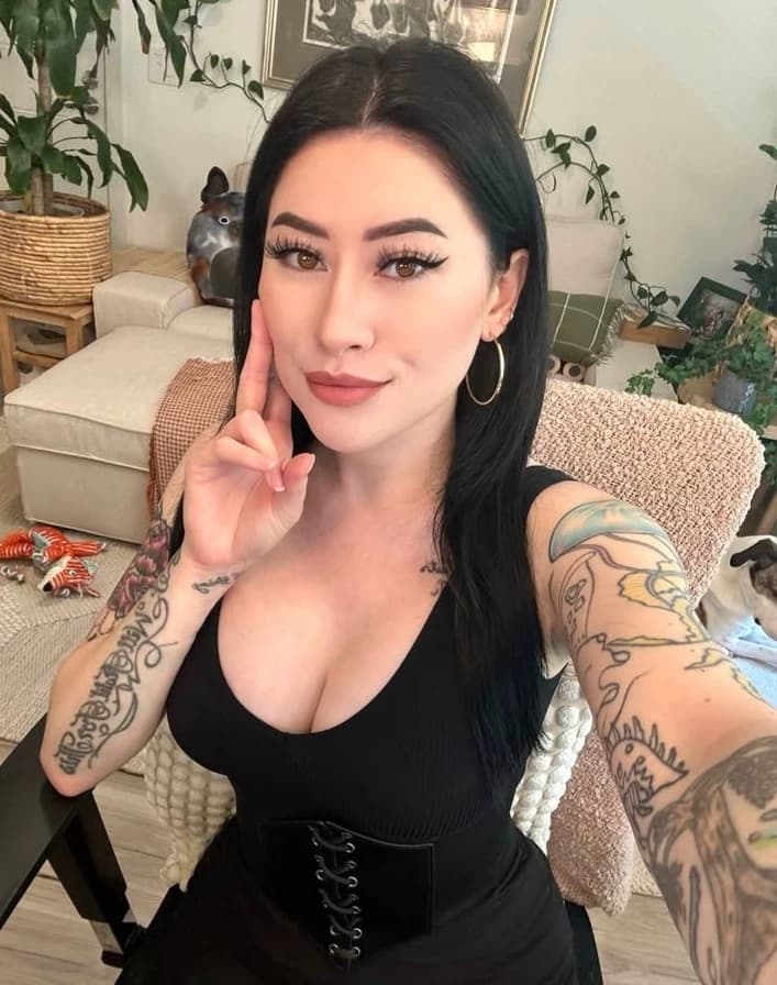 Claire thumbnail