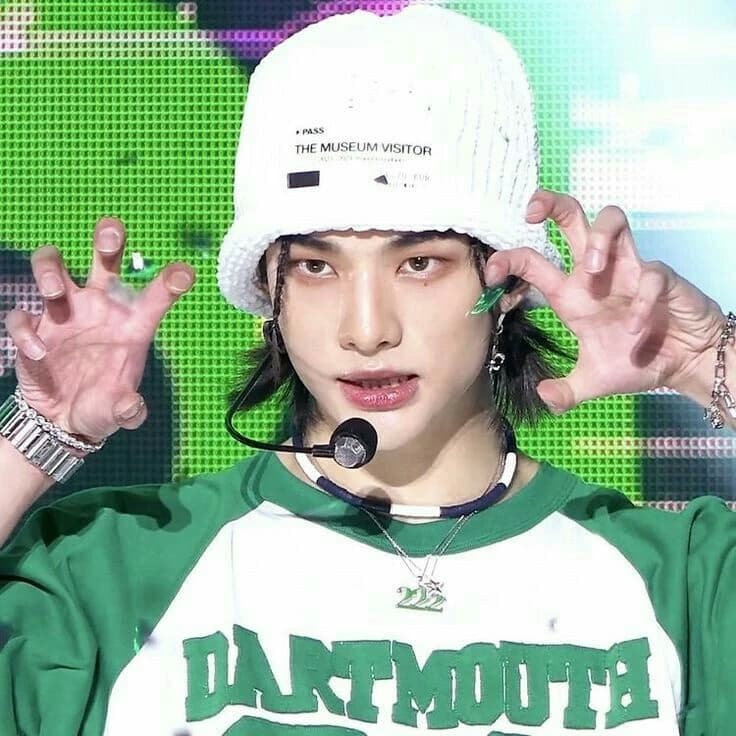 Hyunjin thumbnail