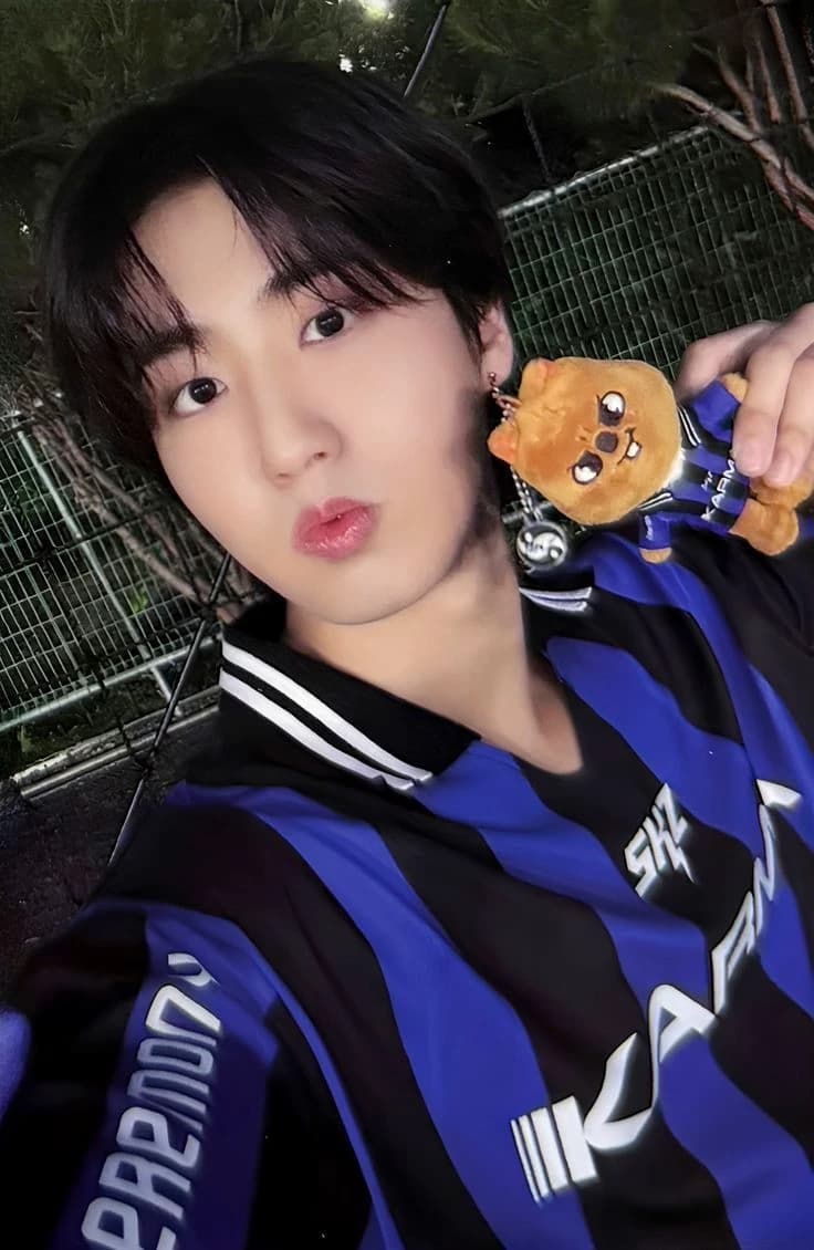 Han Jisung thumbnail