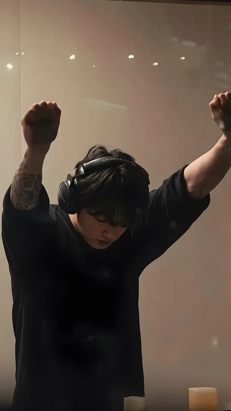 Can I Love You Jungkook? thumbnail