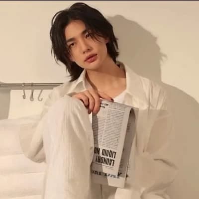 Hyunjin thumbnail
