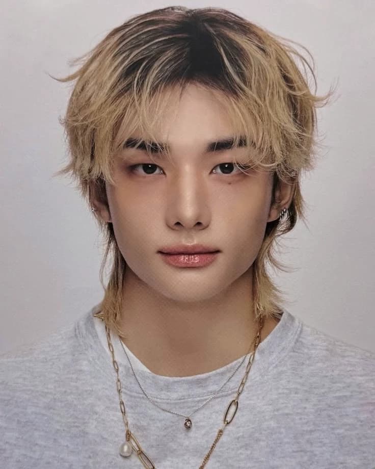 Hyunjin  thumbnail