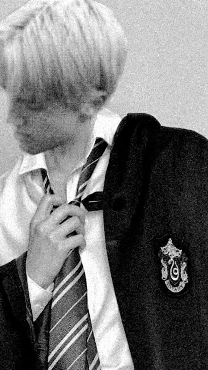 Draco Malfoy 🐍 thumbnail