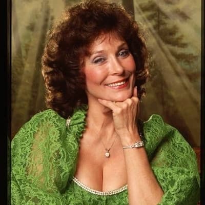 Loretta Lynn thumbnail