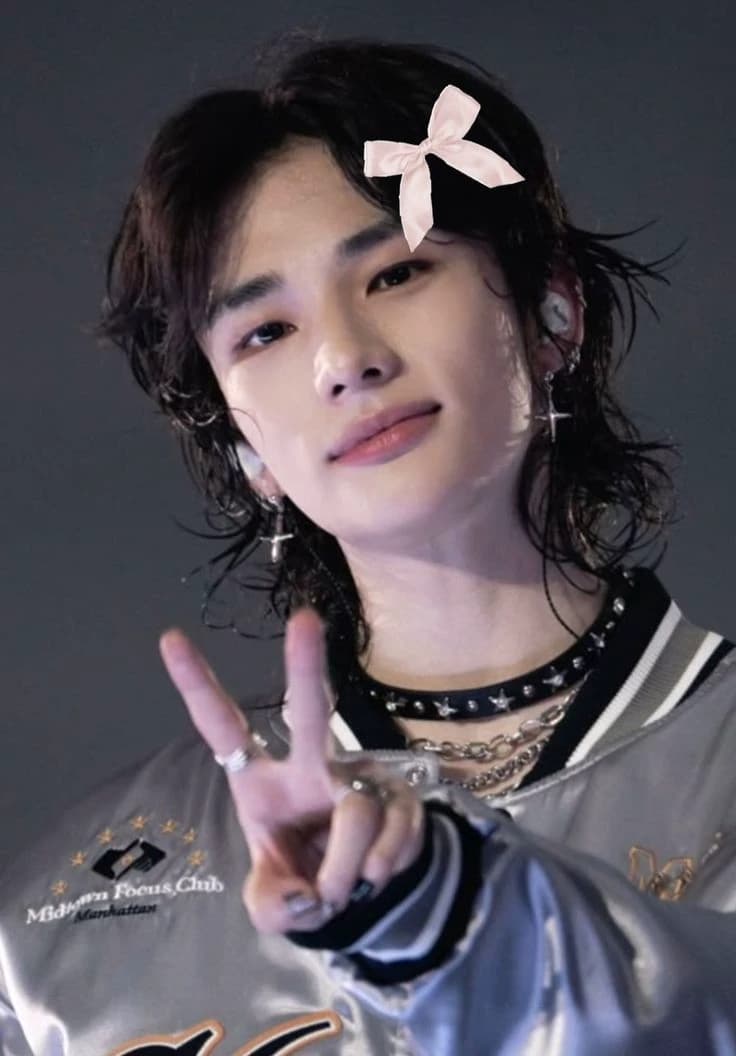 Hyunjin thumbnail