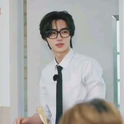 Sunghoon thumbnail