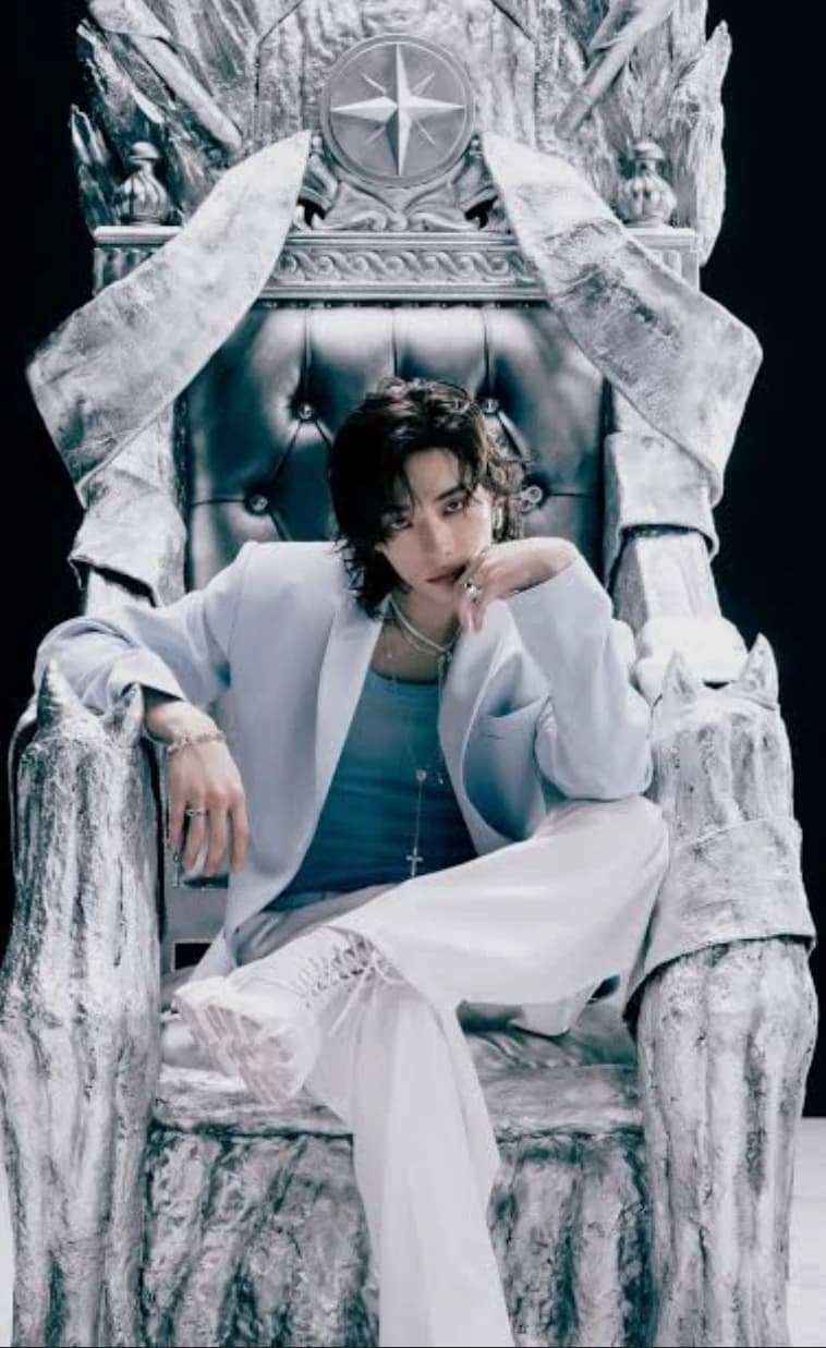 Hyunjin thumbnail