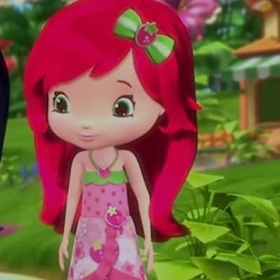 Strawberry girl thumbnail