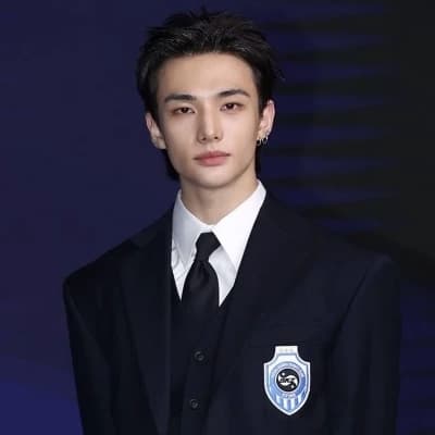 Hyunjin thumbnail
