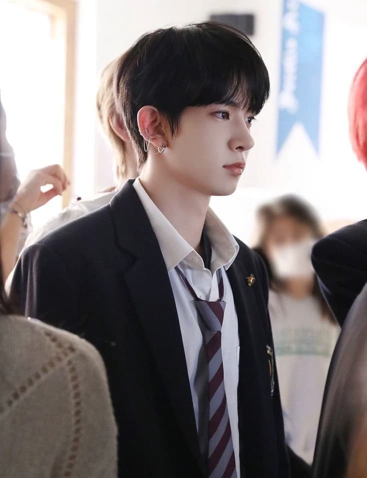 Lee Heesung  thumbnail