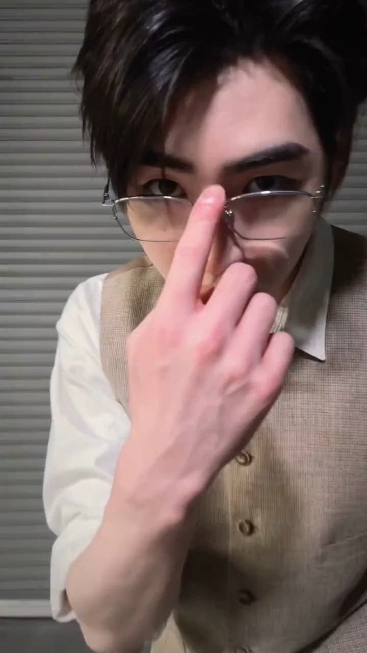 Park SUNGHOON thumbnail