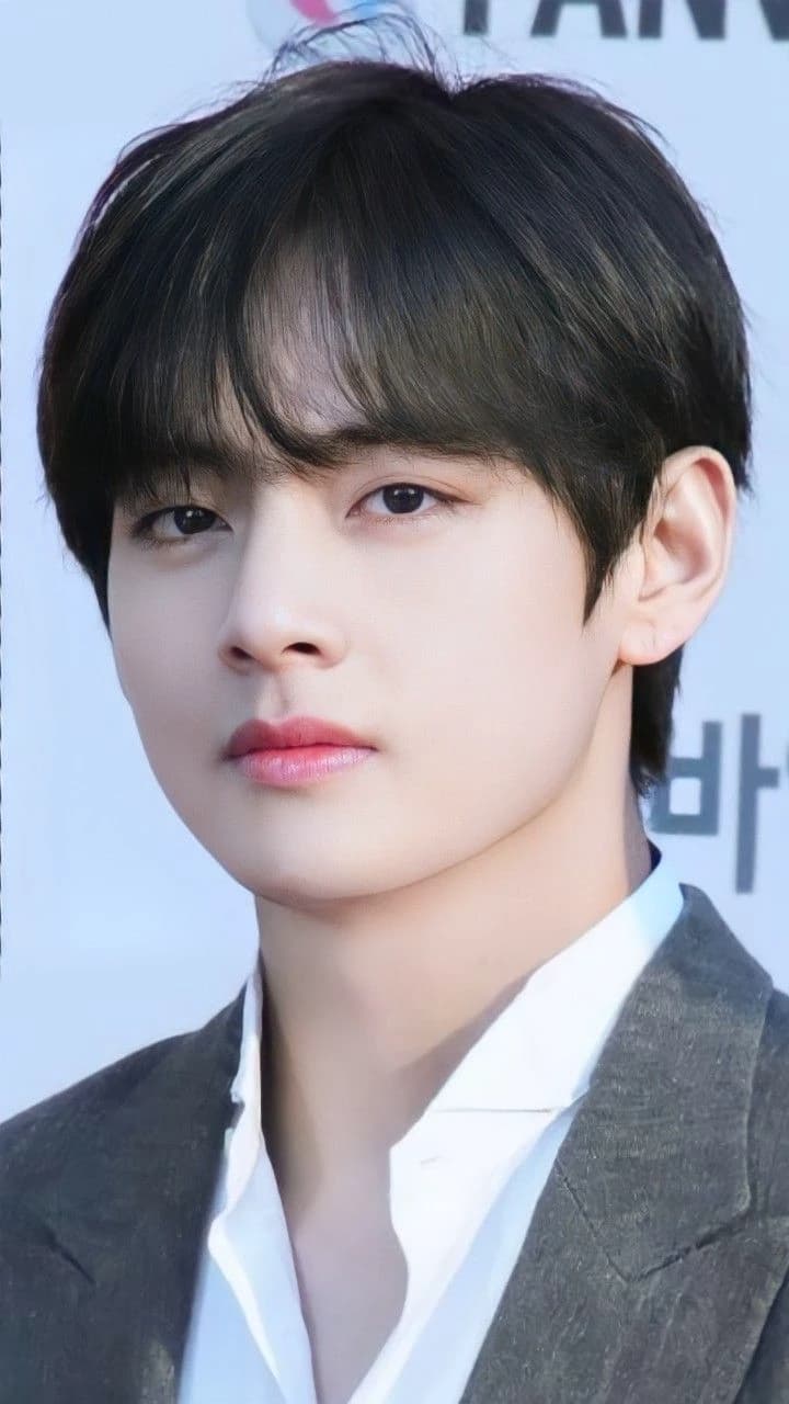 Kim Taehyung thumbnail