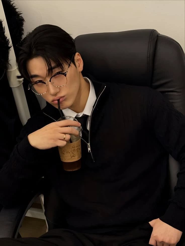 Choi San thumbnail
