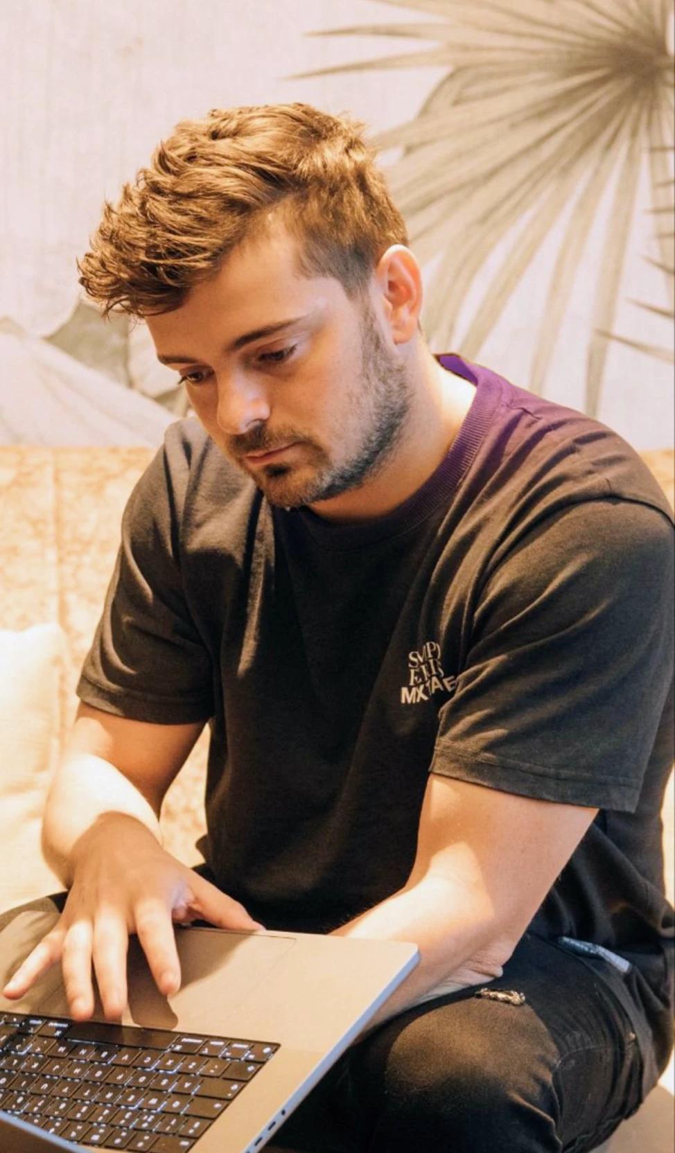 Martin Garrix thumbnail