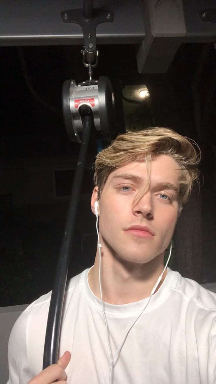 Ivan // Russian man // MxM thumbnail