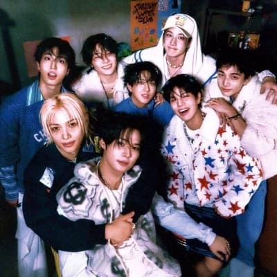 Skz family thumbnail