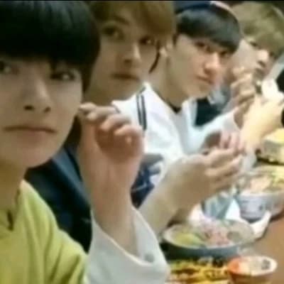 Straykids thumbnail