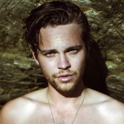 Alexander Calvert thumbnail