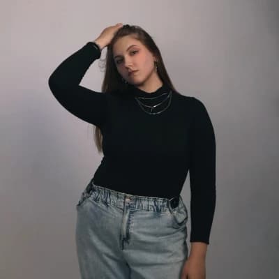 Elena thumbnail