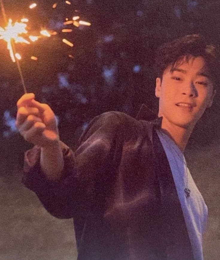 Moonbin thumbnail